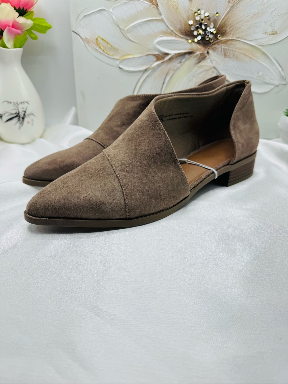 Women's Wenda Cut Out Bootie - Universal Thread sz 11